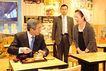The Minister at Fukushima food restaurant